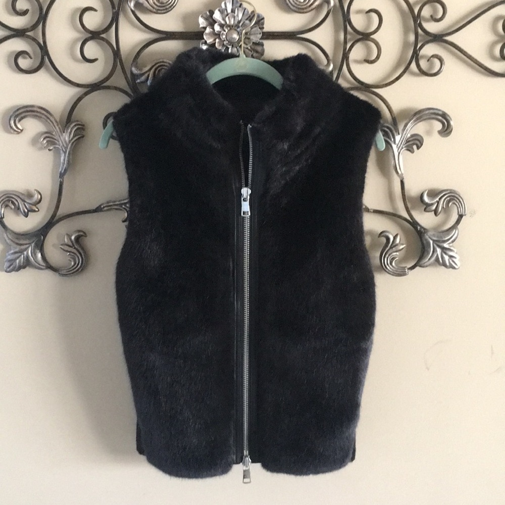 NW/OT Armani Exchange fur vest!